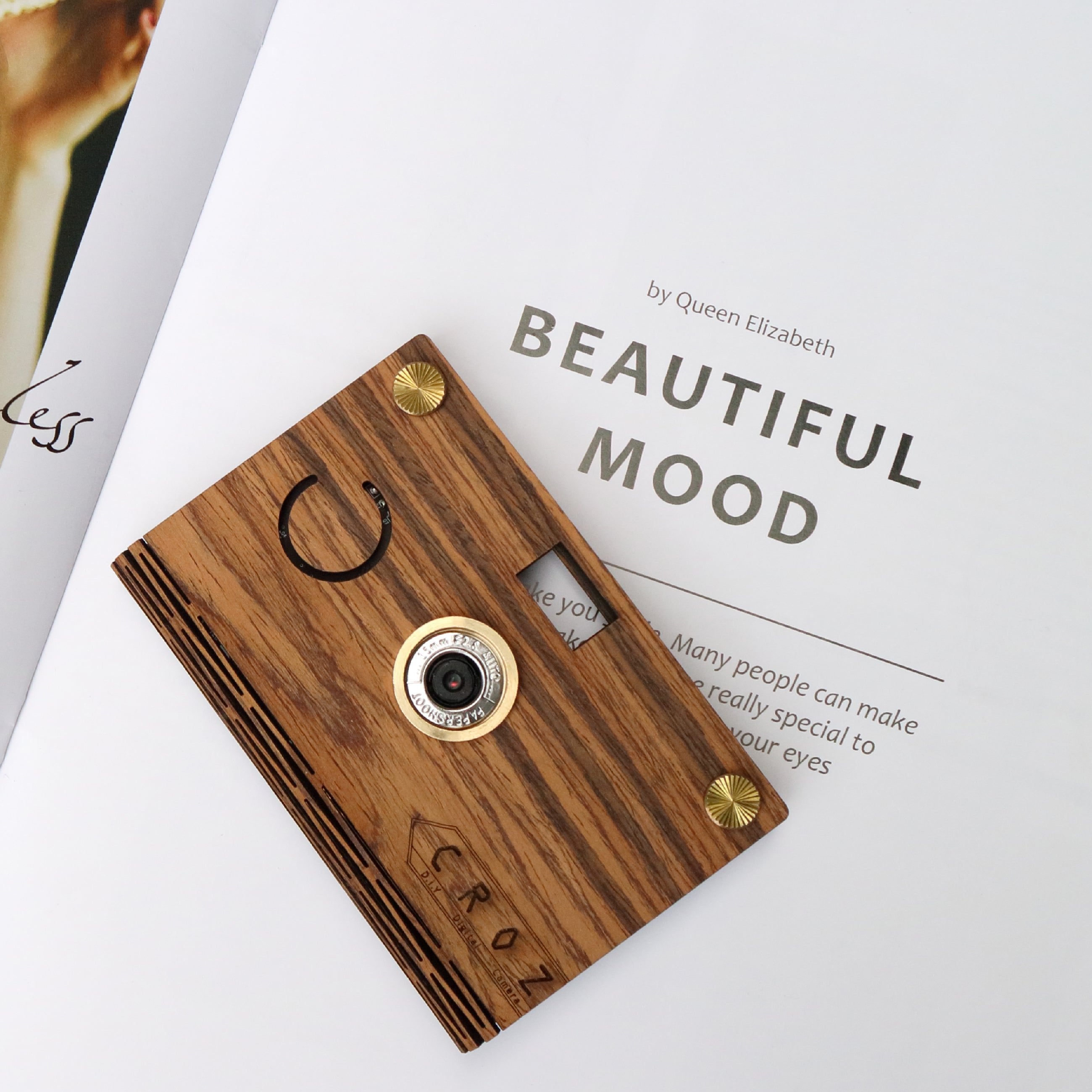 20 MP Simple Light Wood Camera Set